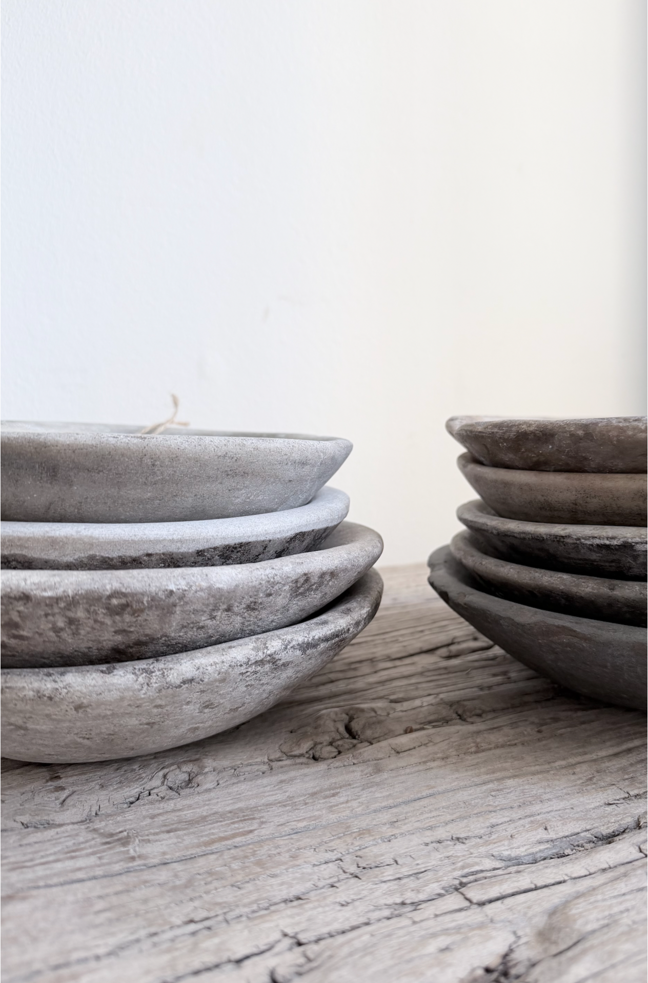 Round Stone Dish