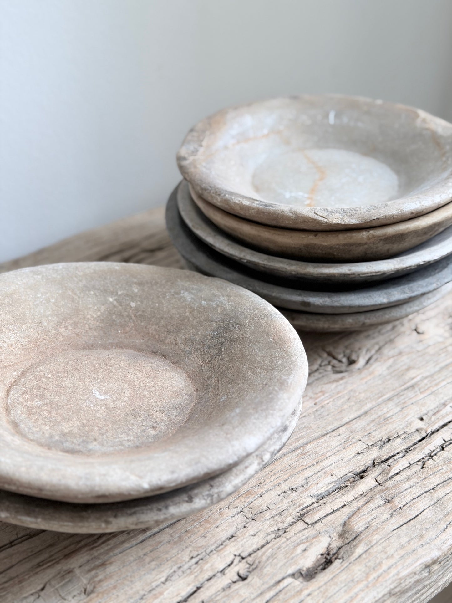 Round Stone Dish